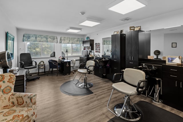 Pinewood-Hills-028 - Professional Salon and Barbershop